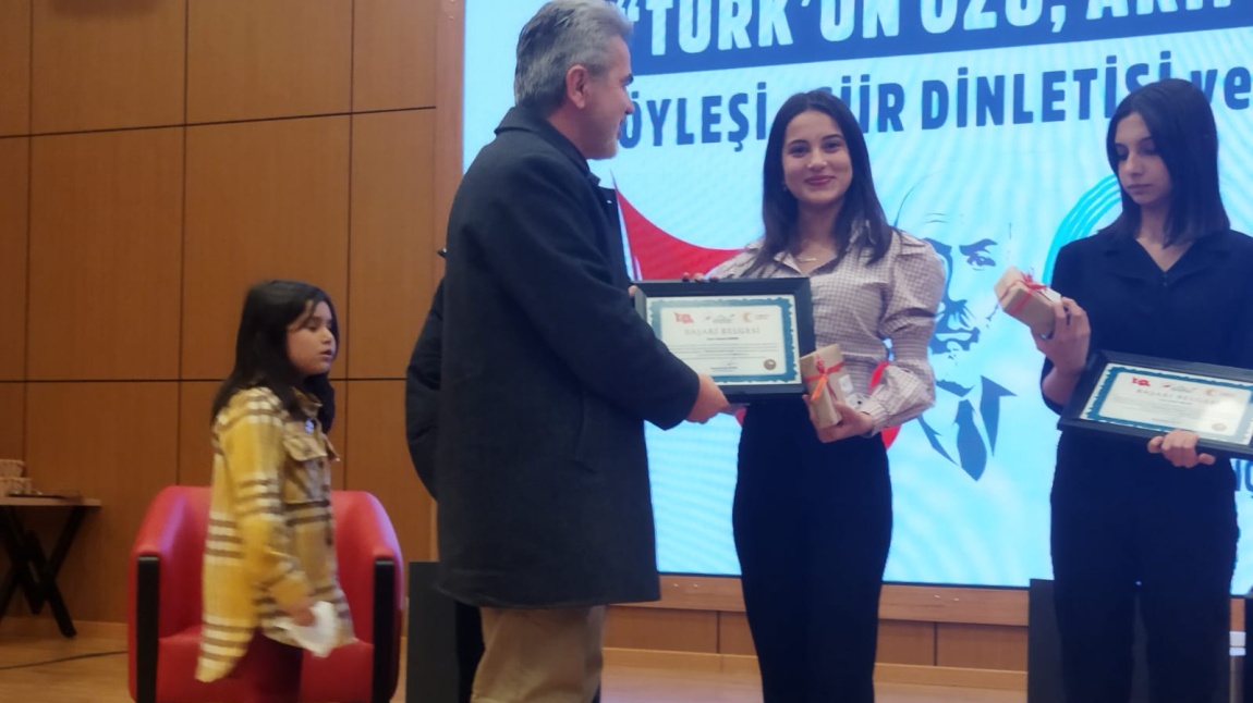 Türk'ün Özü Akif'in Sözü Yarışması